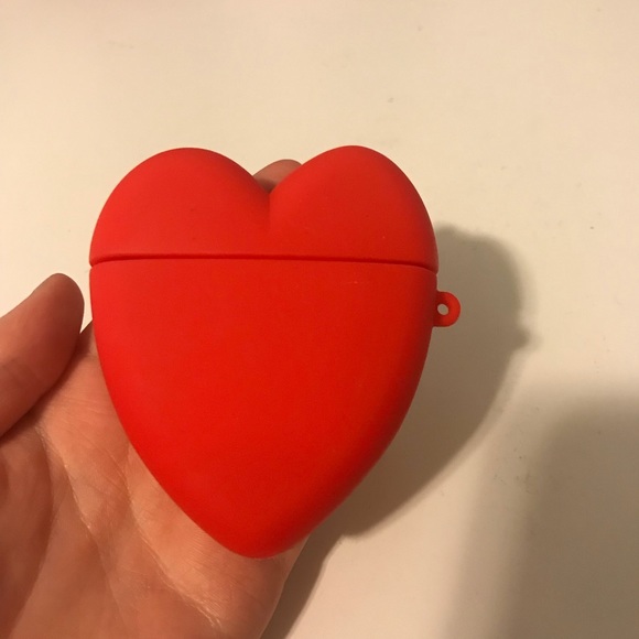 airpods second gen! - Picture 2 of 8